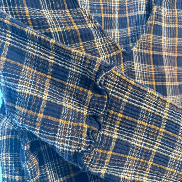 Madewell Plaid Button Down Shirt in Brown and Black - Picture 3 of 4